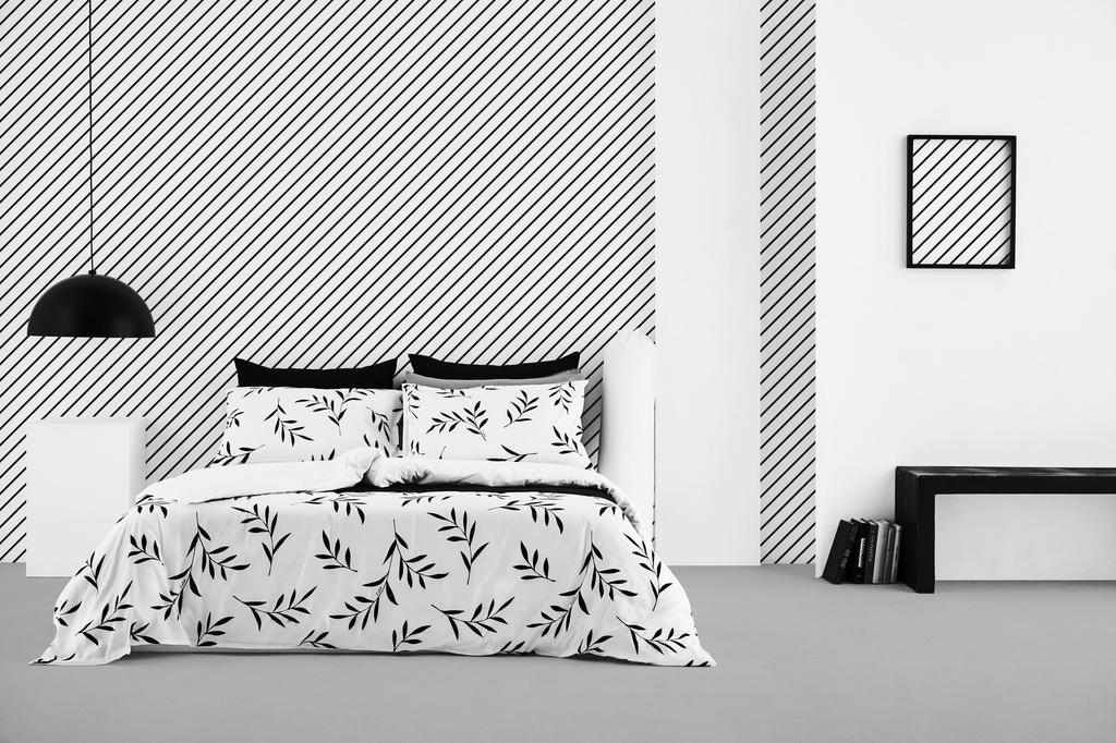 Lotus Black &amp; White - QS Fitted Bedsheet Set-5pcs - LI-BW-02W