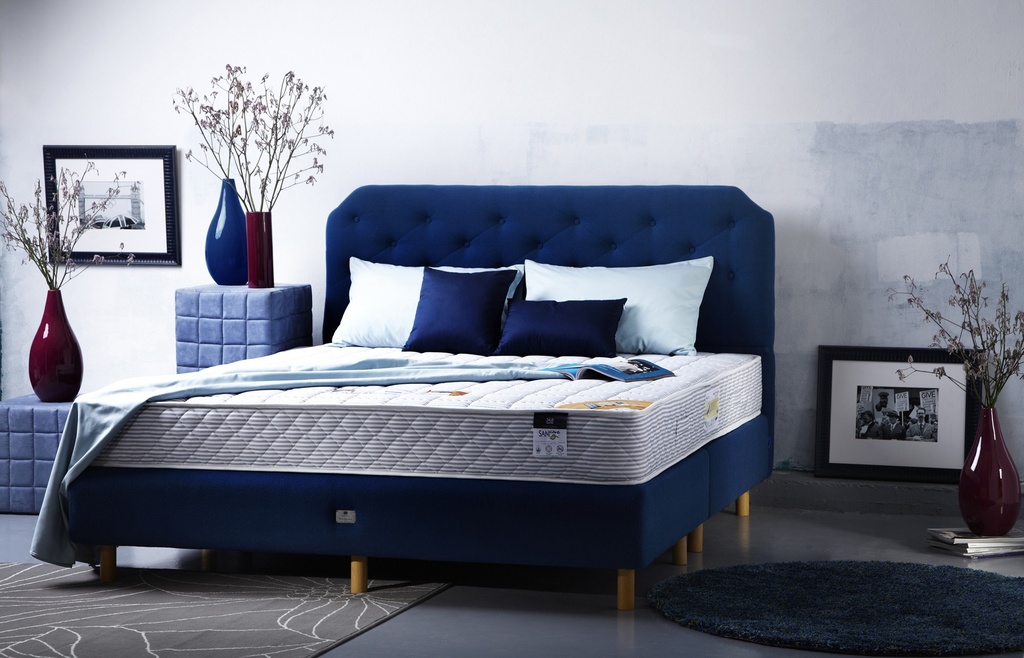 Lotus - Lawarance 6ft × 6.5ft- Spring Mattress - Firm - 8&quot;