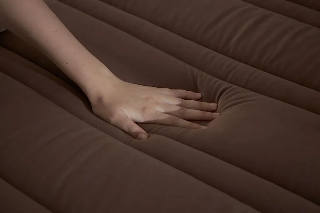 Lotus - Royce-III - 5ft x 6.5ft - Latex Foam Mattress -10 (4).webp